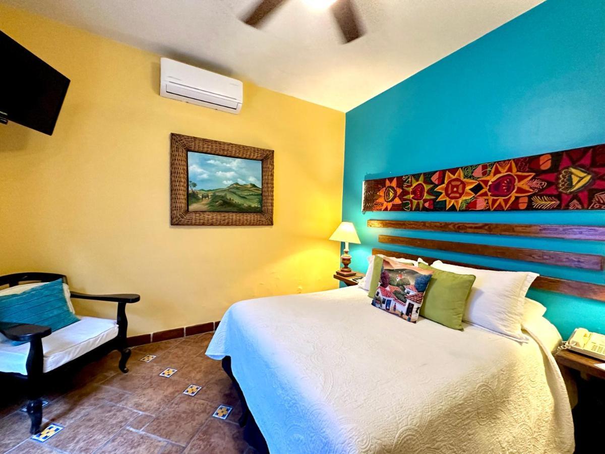 La Villa Del Ensueno Boutique Hotel Tlaquepaque Ngoại thất bức ảnh